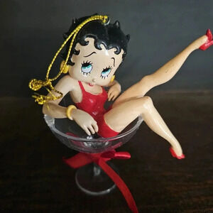 Vintage Berry Booo Ornament